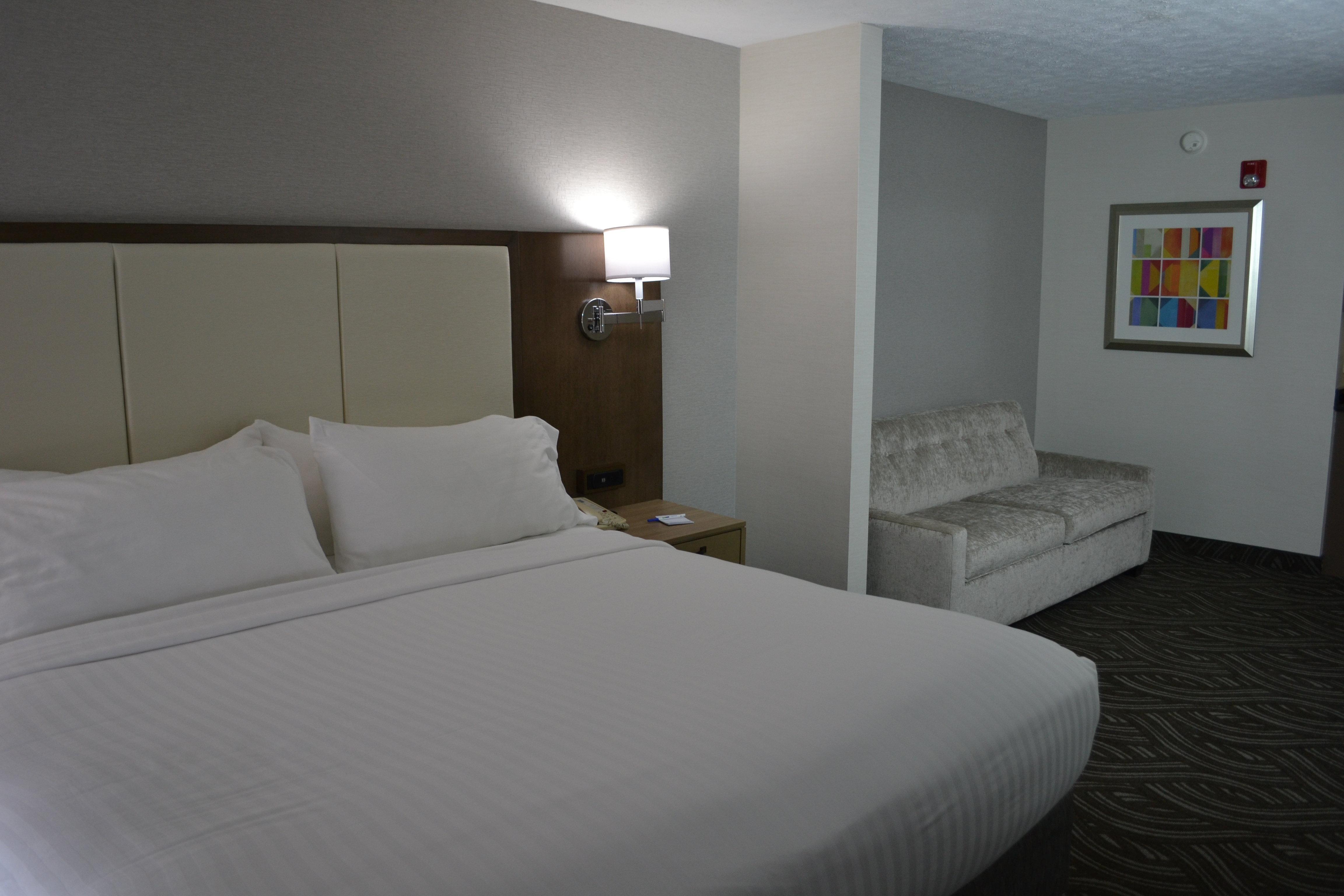 Holiday Inn Express Hotel & Suites Kent State University Dış mekan fotoğraf
